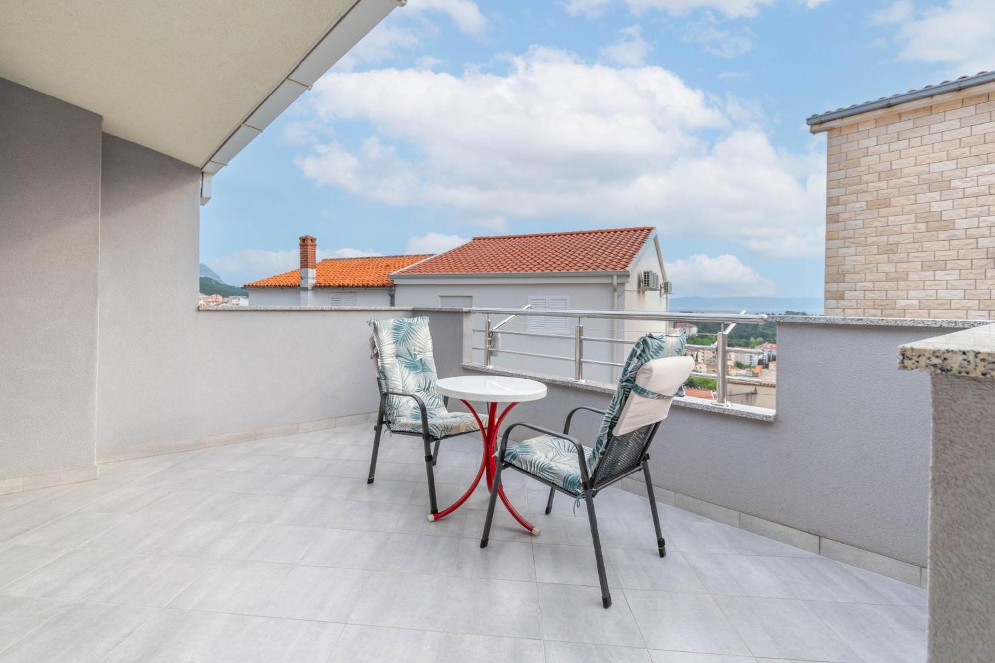 Studio Apartmani Dora Макарська Екстер'єр фото